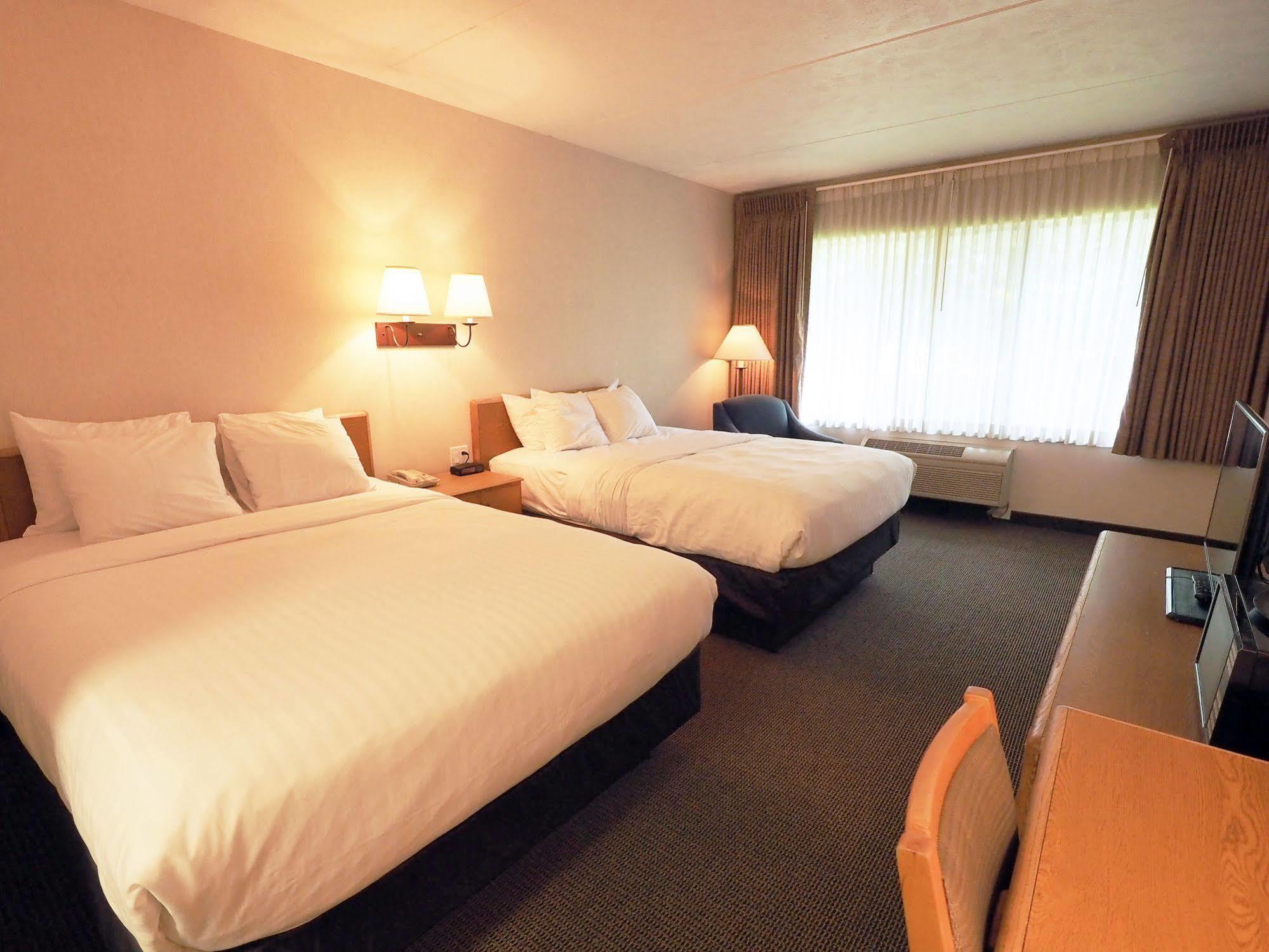 Evergreen Resort Cadillac Luaran gambar
